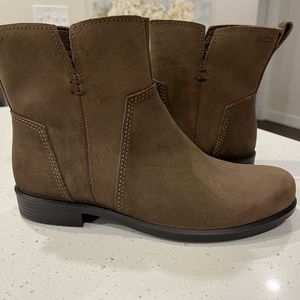 Ecco Touch 15 Ankle Boots Womens 38 Slip On Leather Suede Nubuck